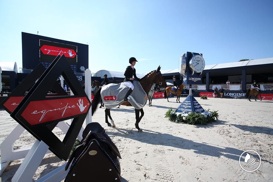 Laura Mathy remporte le 125cm au LAOHS - Saint-Tropez