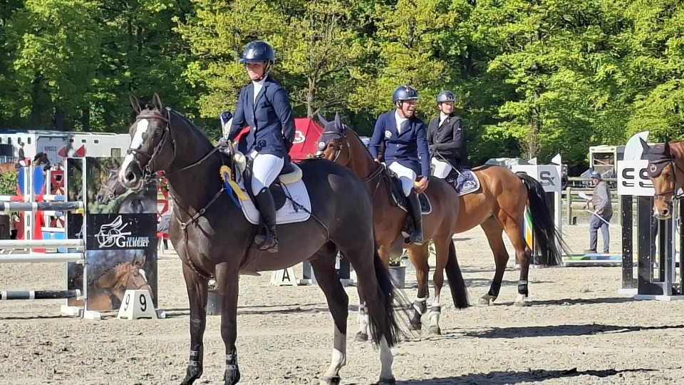 Mélanie Gelin, gagnante du Petit GP 1m20-25