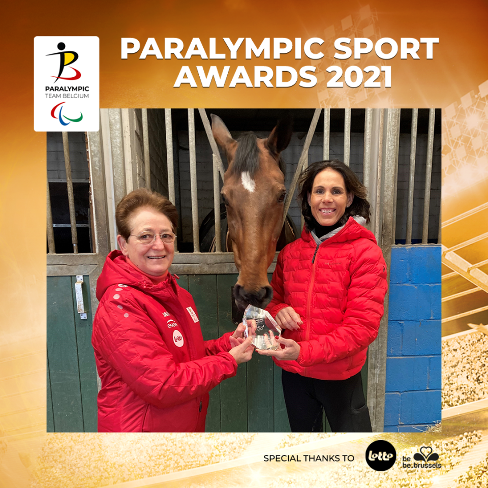 Anne d'Ieteren remettant l'Awards à Michèle George @Belgian Paralympic Committee