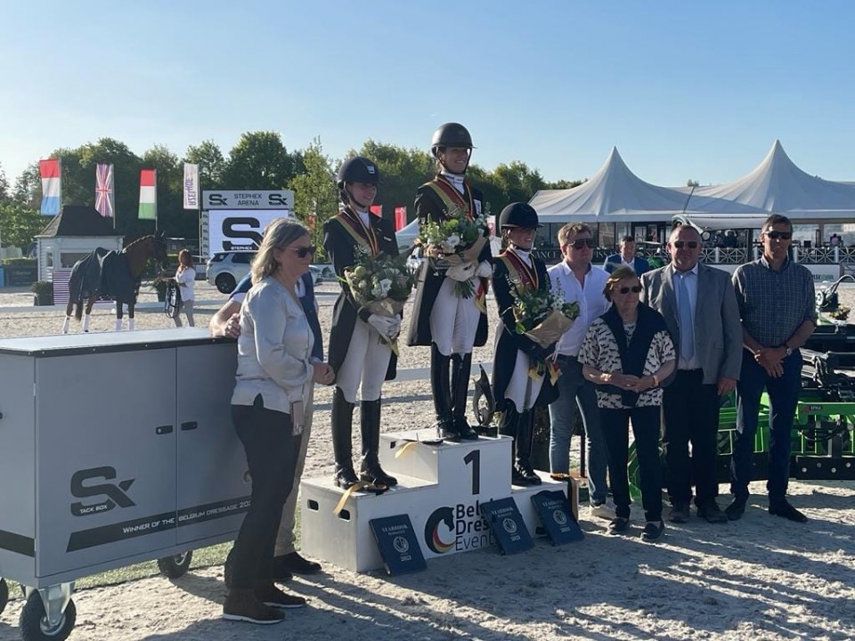 Podium du Ch de B Seniors de Dressage à Lier @Equibel