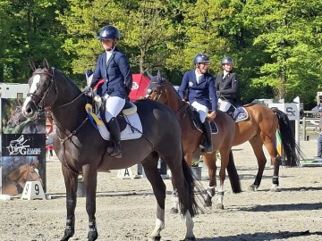 Mélanie Gelin, gagnante du Petit GP 1m20-25