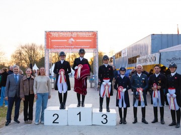 La remise des prix du Grand prix 3* (© Top Dressage Tolbert)