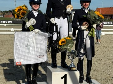 Le podium de la Coupe juniors avec Amélie Willem